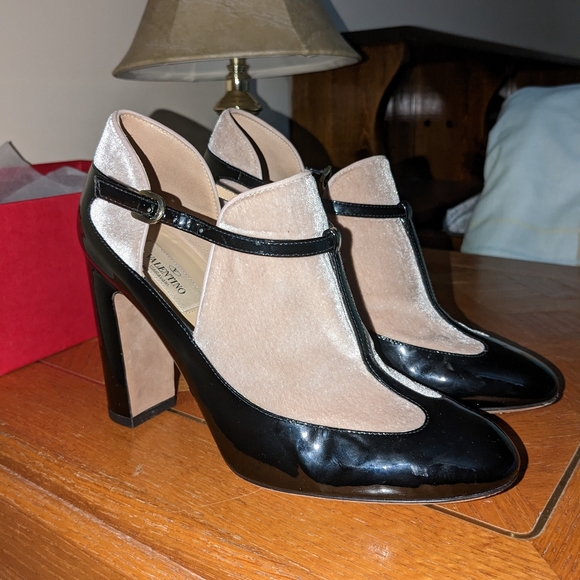Valentino Tango Pumps - Picture 6 of 6